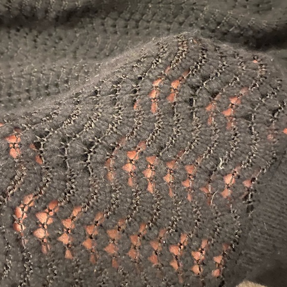 Club Monaco size small knit shirt - Picture 4 of 4